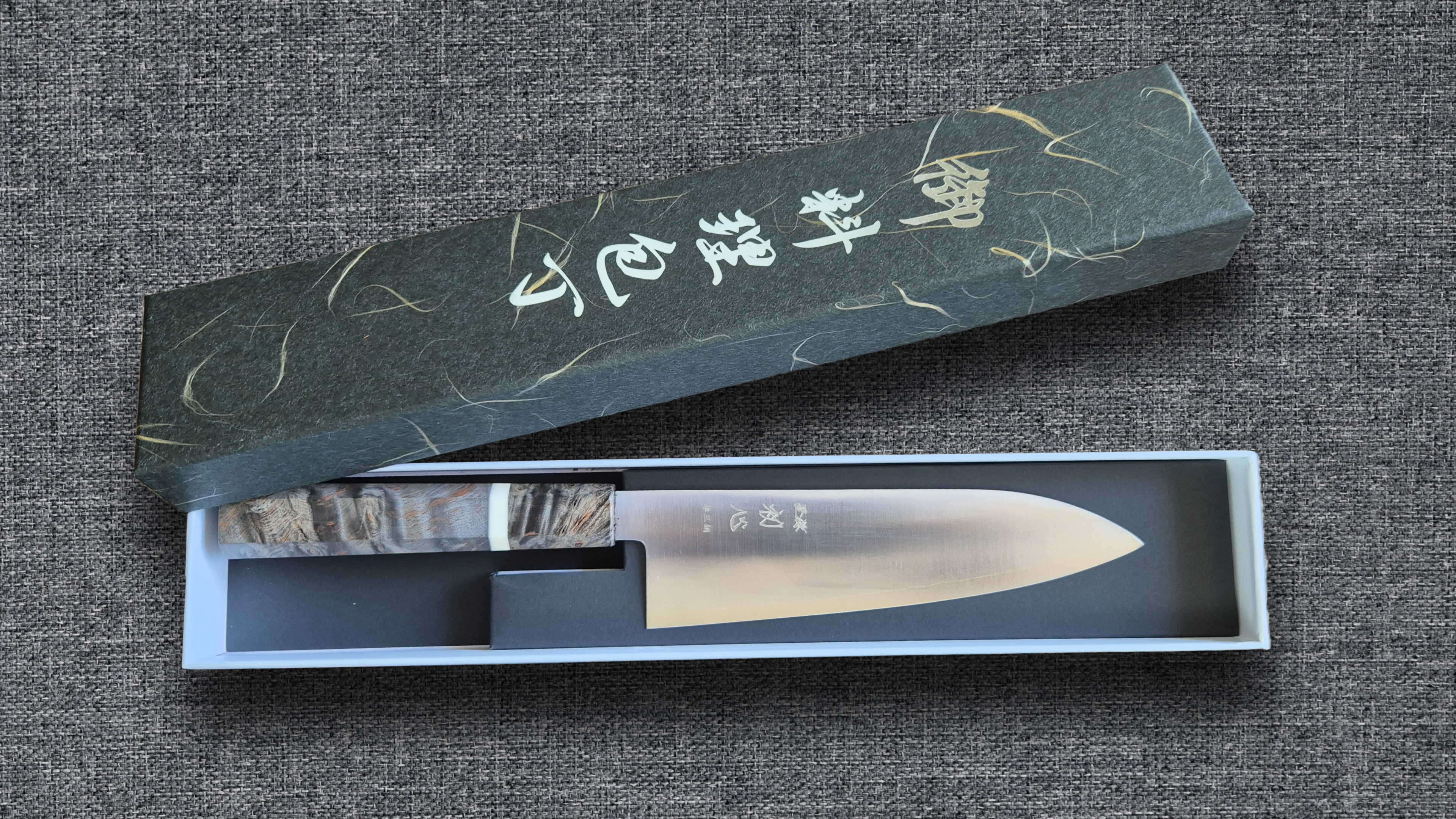 Hatsukokoro Ginsan Santoku - Migaki 180mm - Huş Ağacı