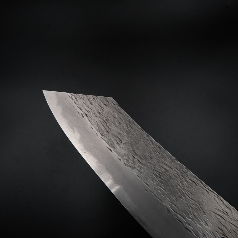 Isamitsu Shirogami #1 Kiritsuke 165mm, shinogi çizgisi ve yüzey kontrastı