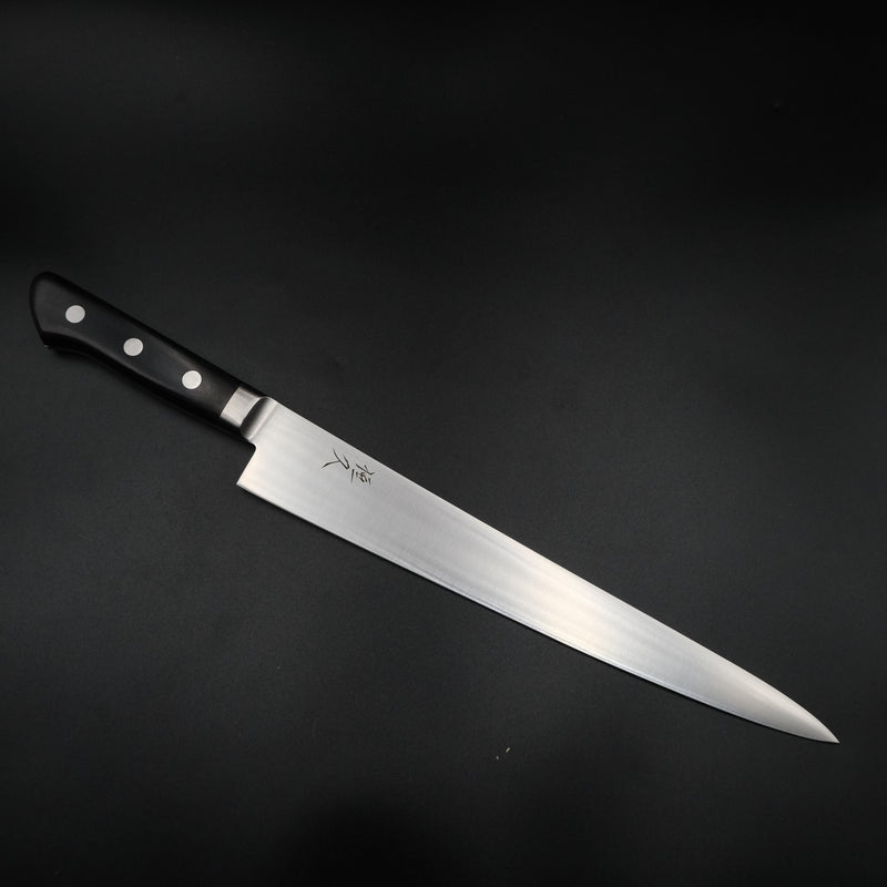 Tsunehisa AUS-8 Sujihiki 270mm, açılı stüdyo görünümü