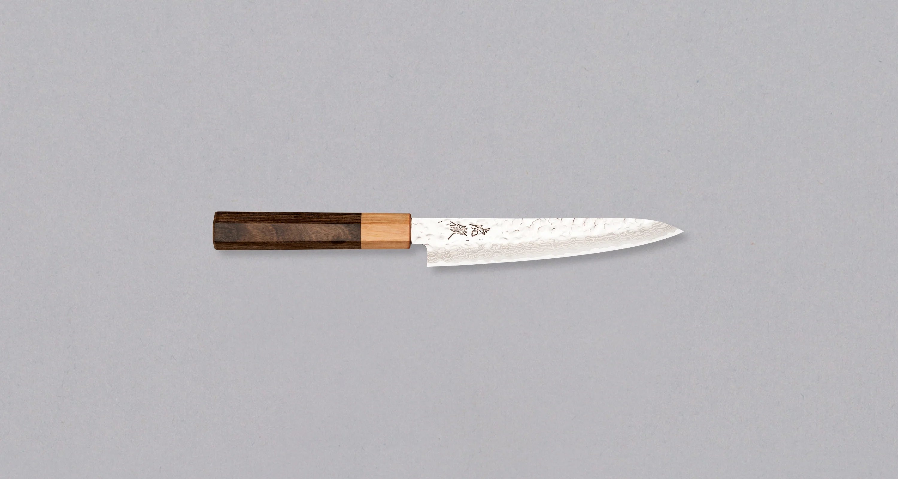 Yasuda Hamono VG-10 Petty Kotetsu - Damascus Tsuchime 150mm