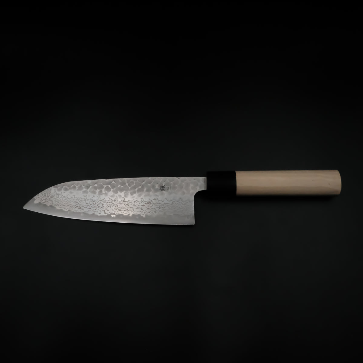 Tsunehisa Ginsan Santoku - Tsuchime Damascus 165mm (Siyah Bilezik)