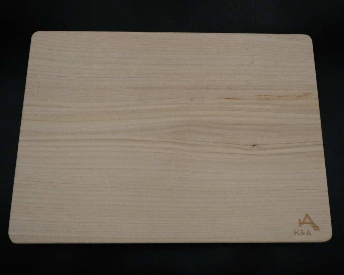 Hinoki kesme tahtası, üstten görünüm, düz damar deseni