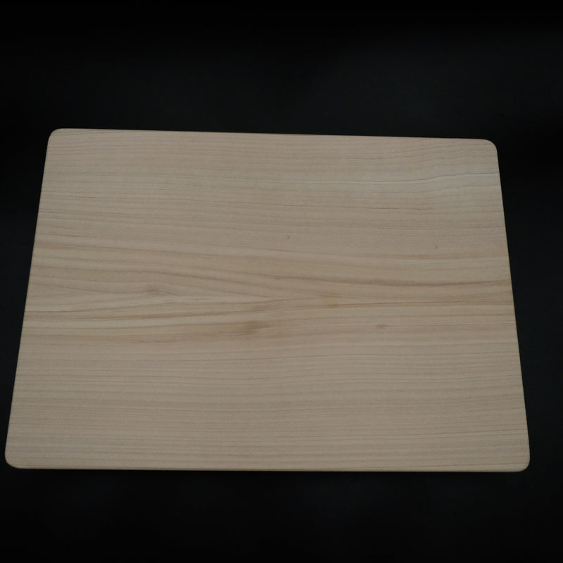 Hinoki kesme tahtası kesim yüzeyi, açık tonlu doğal ahşap