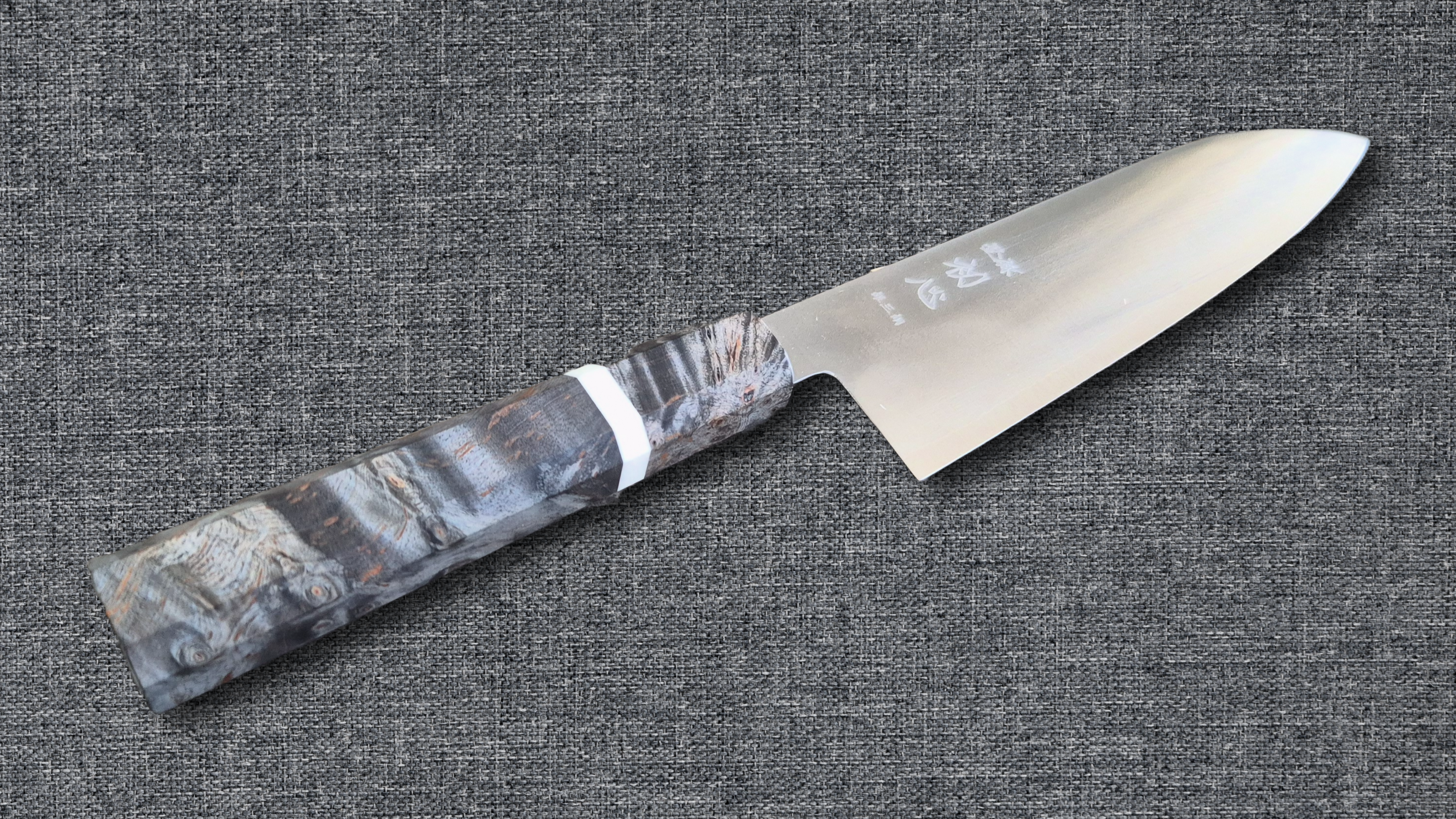 Hatsukokoro Ginsan Santoku - Migaki 180mm - Huş Ağacı