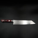 Tsunehisa VG-10 Kiritsuke Damascus 210mm bıçağın tam boy yan profili ve kırmızı pakka sapı — görsel 1